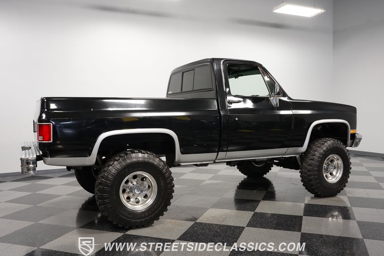 Chevrolet-K10-1985-Black-Black-11