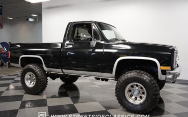 Chevrolet-K10-1985-Black-Black-13