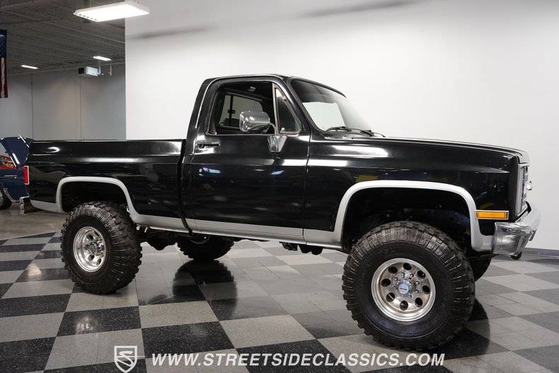 Chevrolet-K10-1985-Black-Black-13