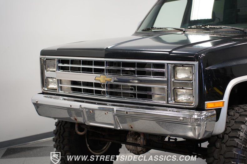 Chevrolet-K10-1985-Black-Black-16