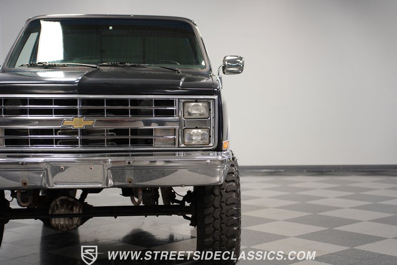 Chevrolet-K10-1985-Black-Black-17