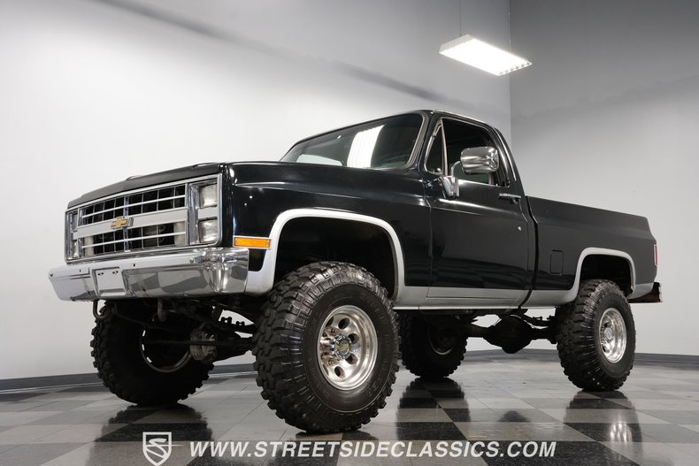 Chevrolet-K10-1985-Black-Black-18