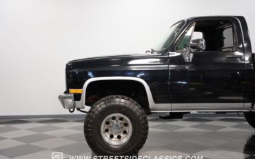 Chevrolet-K10-1985-Black-Black-20