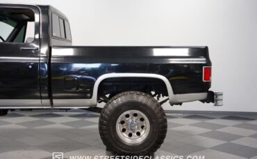 Chevrolet-K10-1985-Black-Black-21