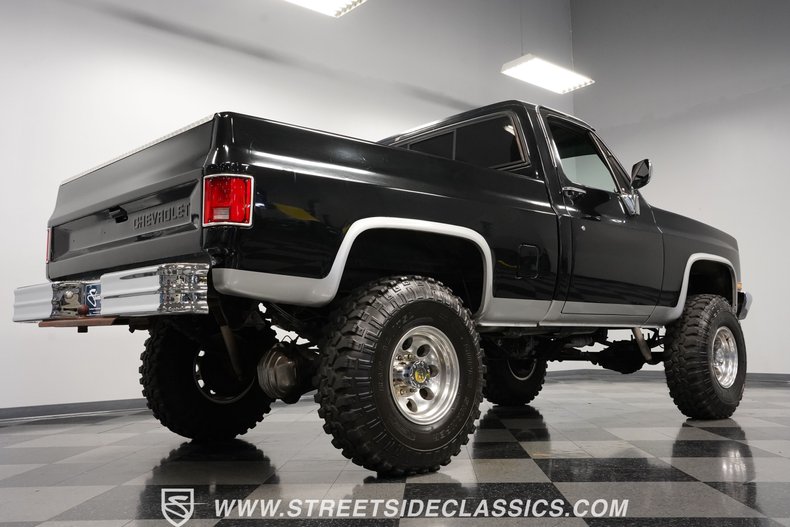 Chevrolet-K10-1985-Black-Black-24