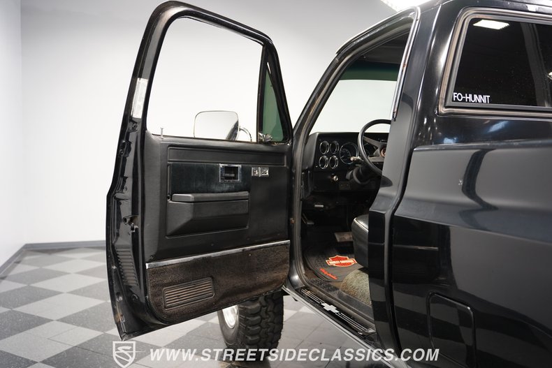 Chevrolet-K10-1985-Black-Black-33