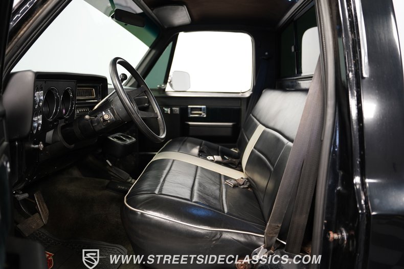 Chevrolet-K10-1985-Black-Black-35