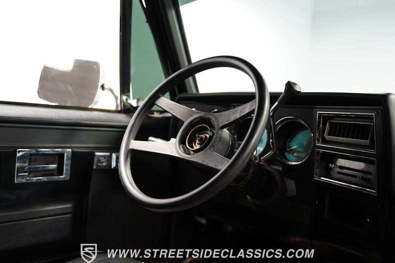 Chevrolet-K10-1985-Black-Black-47