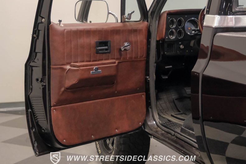 Chevrolet-K10-1985-Black-Cherry-Brown-30