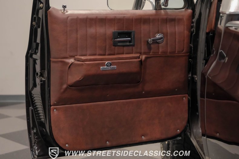 Chevrolet-K10-1985-Black-Cherry-Brown-31