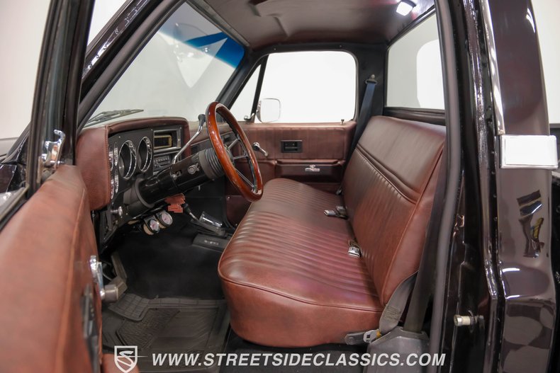 Chevrolet-K10-1985-Black-Cherry-Brown-32