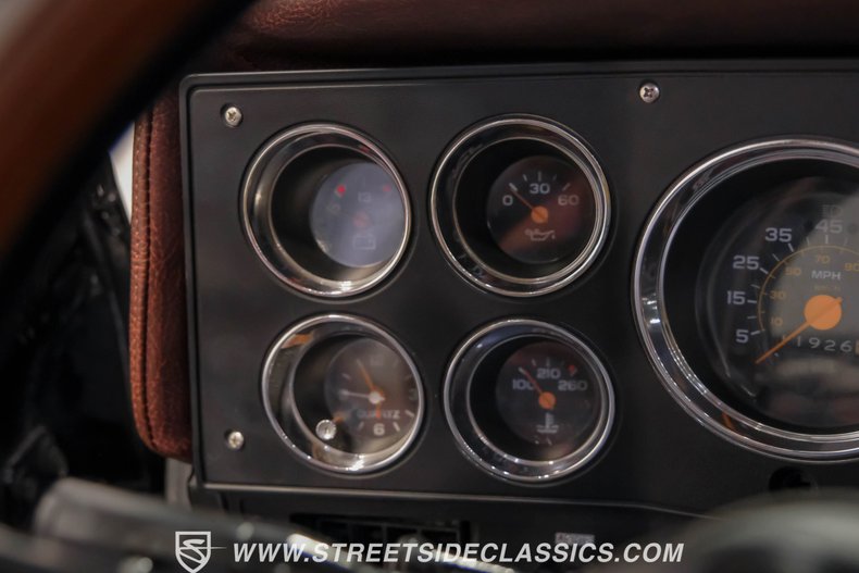 Chevrolet-K10-1985-Black-Cherry-Brown-35