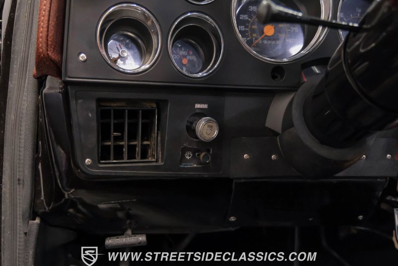 Chevrolet-K10-1985-Black-Cherry-Brown-38