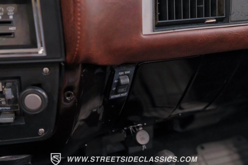 Chevrolet-K10-1985-Black-Cherry-Brown-39