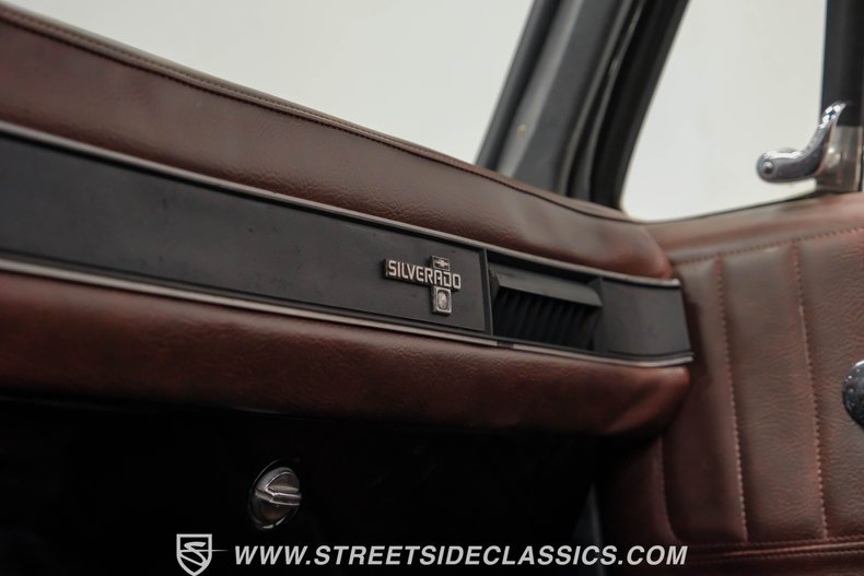 Chevrolet-K10-1985-Black-Cherry-Brown-42