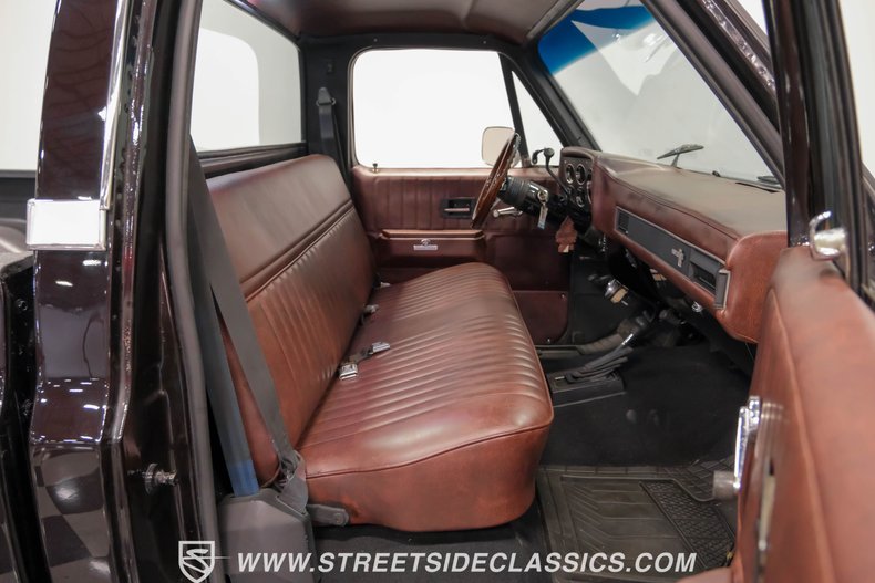 Chevrolet-K10-1985-Black-Cherry-Brown-45
