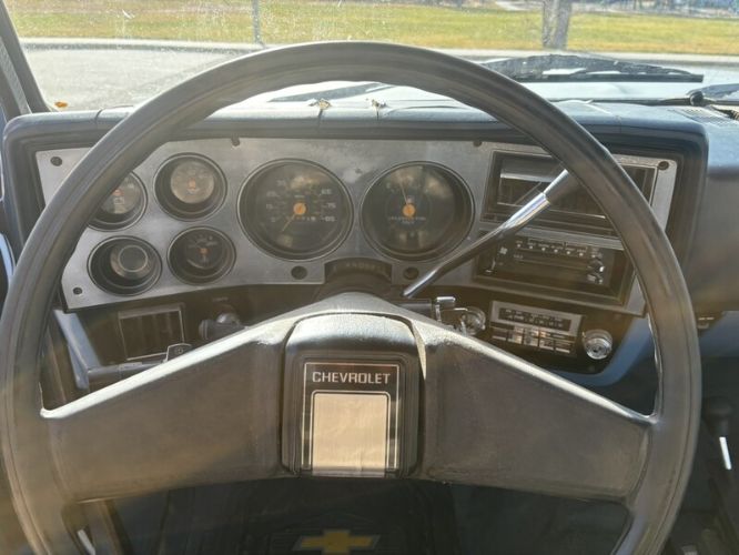 Chevrolet-K10-1986-Blue-Blue-3