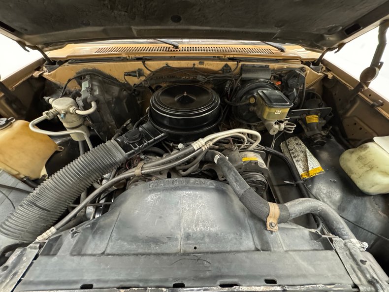 Chevrolet-K10-1986-Nevada-Gold-Black-21