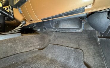 Chevrolet-K10-1986-Nevada-Gold-Black-40