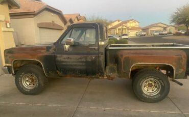 Chevrolet-K10-1987-Black-Burgundy-13