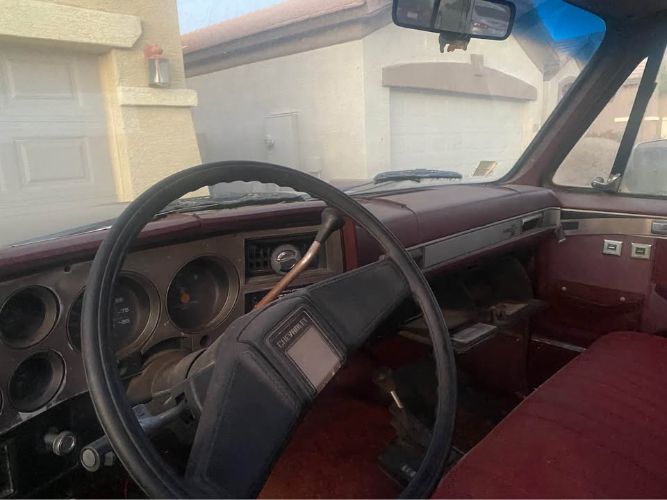 Chevrolet-K10-1987-Black-Burgundy-5