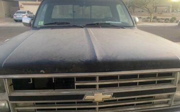 Chevrolet-K10-1987-Black-Burgundy-7