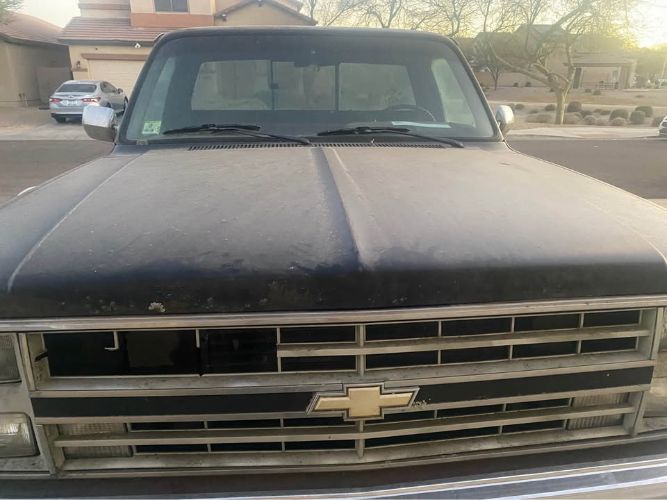 Chevrolet-K10-1987-Black-Burgundy-7