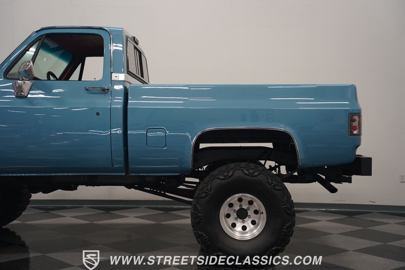 Chevrolet-K10-1987-Blue-Brown-43
