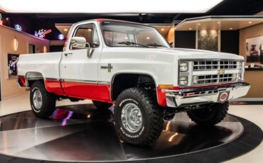 Chevrolet-K10-1987-White-Red-23