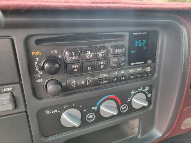 Chevrolet-K1500-1995-21