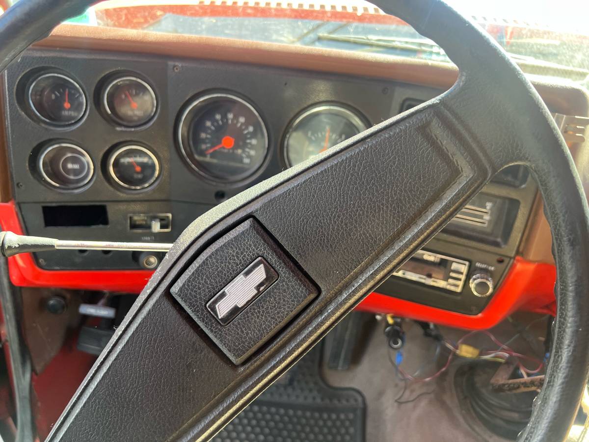 Chevrolet-K20-1975-orange-4