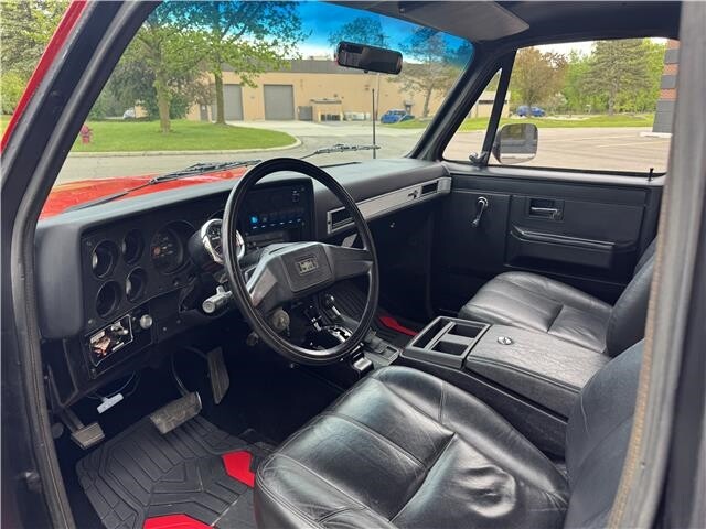 Chevrolet-K5-1985-SUV-13
