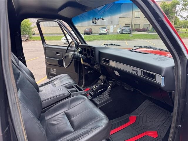 Chevrolet-K5-1985-SUV-14