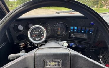 Chevrolet-K5-1985-SUV-17