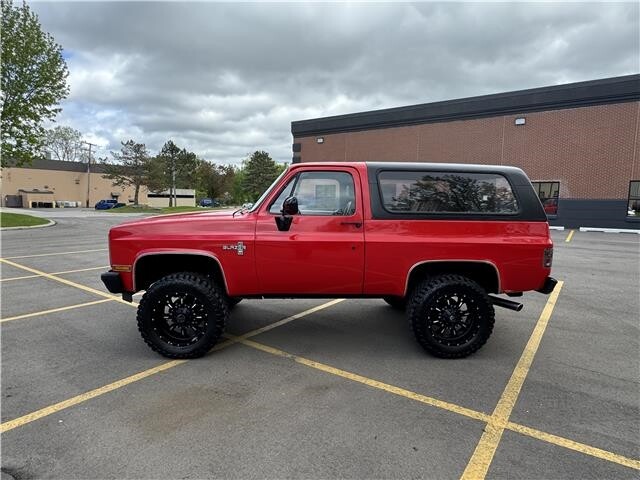 Chevrolet-K5-1985-SUV-2