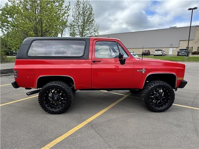 Chevrolet-K5-1985-SUV-6