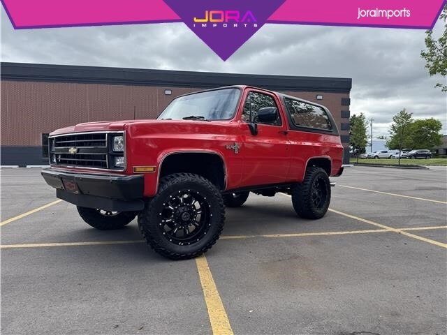 Chevrolet-K5-1985-SUV