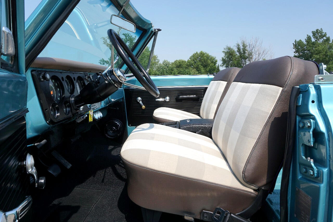 Chevrolet-K5-Blazer-1971-Classic-Car-21