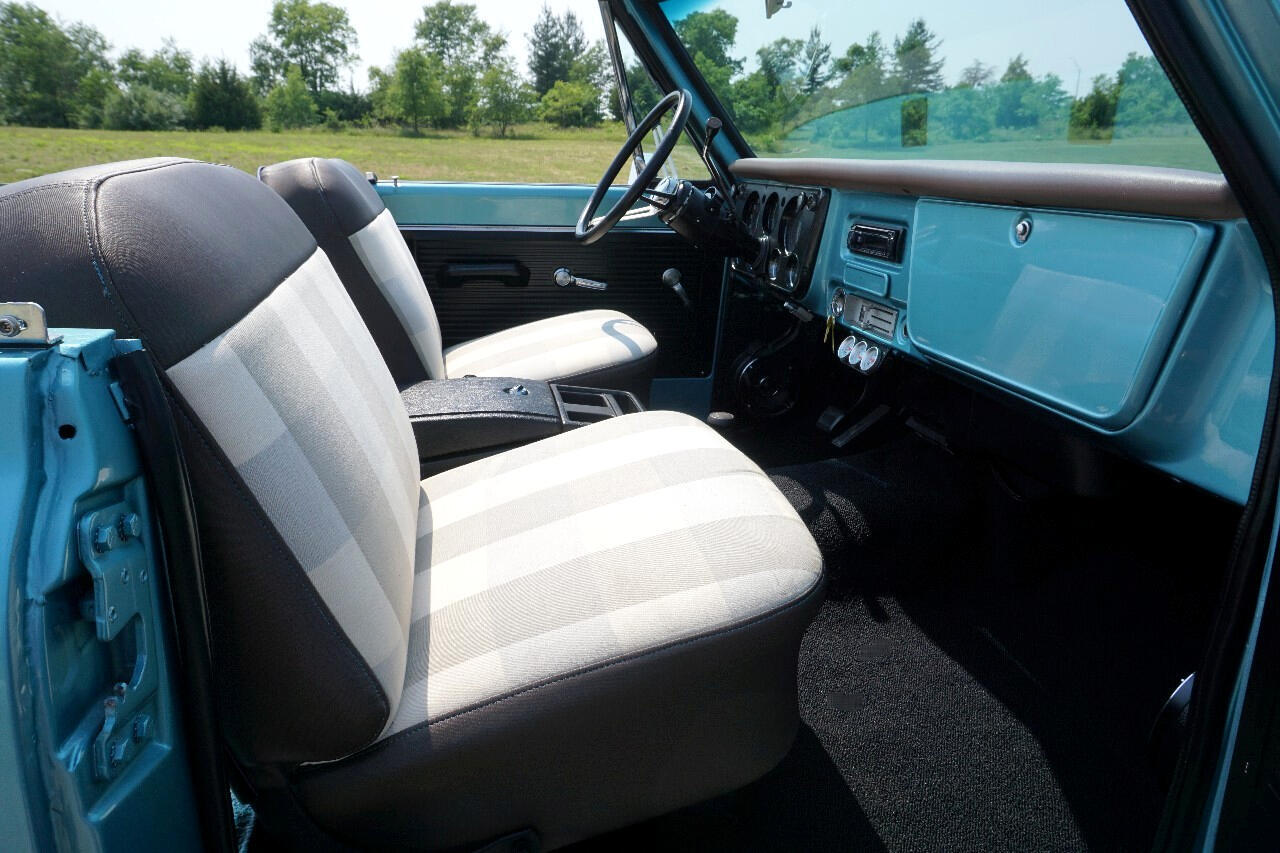 Chevrolet-K5-Blazer-1971-Classic-Car-24