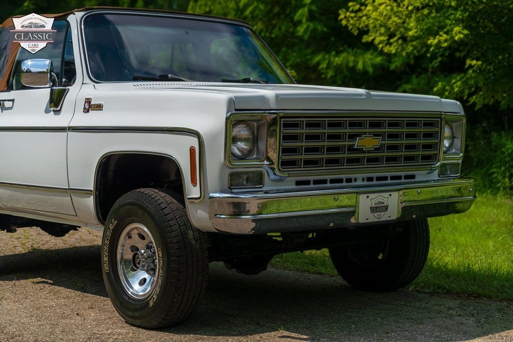 Chevrolet-K5-Blazer-1976-11