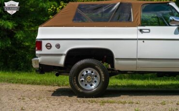 Chevrolet-K5-Blazer-1976-14