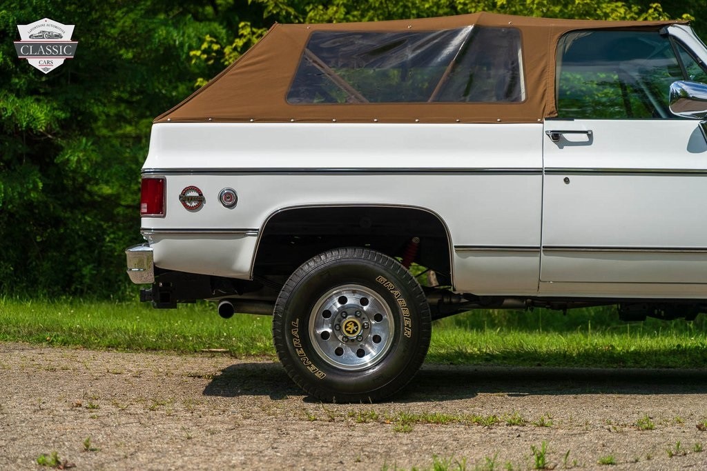 Chevrolet-K5-Blazer-1976-14