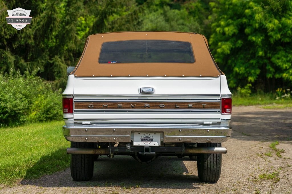 Chevrolet-K5-Blazer-1976-18