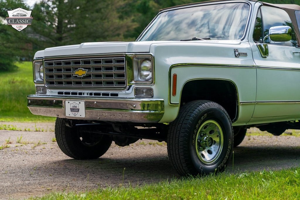Chevrolet-K5-Blazer-1976-23