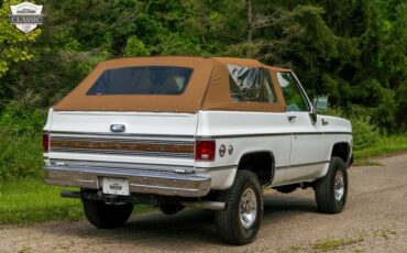 Chevrolet-K5-Blazer-1976-31