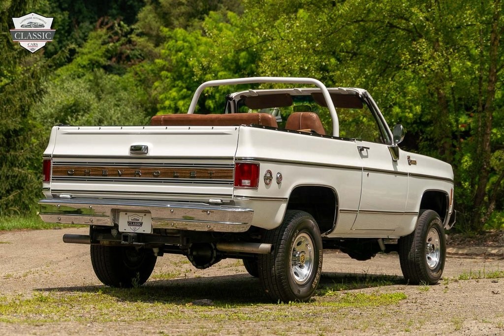 Chevrolet-K5-Blazer-1976-9