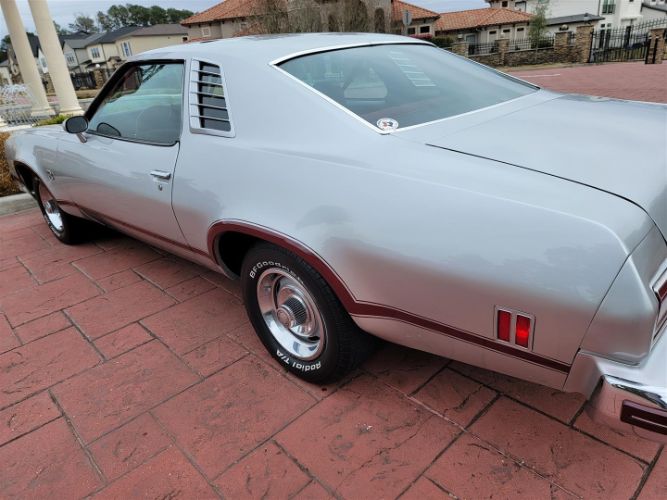 Chevrolet-Laguna-1976-8