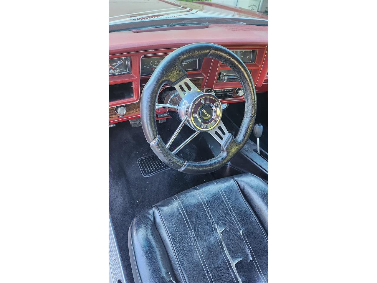 Chevrolet-Laguna-s3-1975-WhiteRed-RedBlack-11