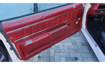 Chevrolet-Laguna-s3-1975-WhiteRed-RedBlack-14