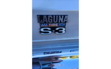 Chevrolet-Laguna-s3-1975-WhiteRed-RedBlack-18